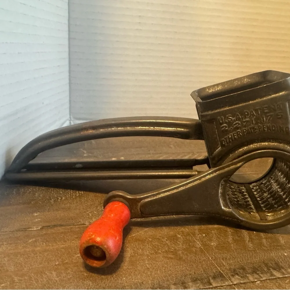 Red-Handled Kitchen Utensil Set